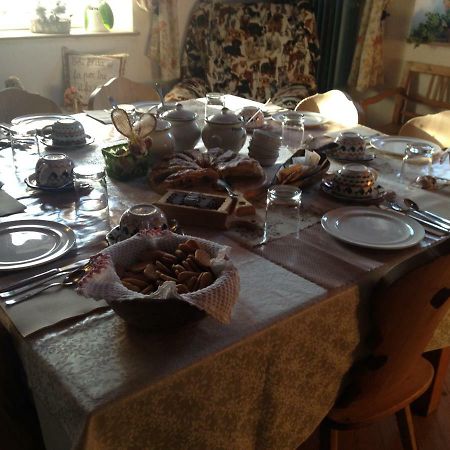 B&B La Casa Delle Bambole Panchia Eksteriør billede