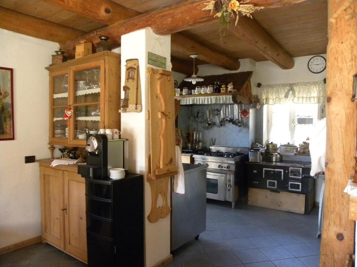 B&B La Casa Delle Bambole Panchia Eksteriør billede