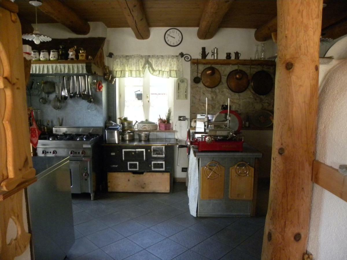 B&B La Casa Delle Bambole Panchia Eksteriør billede